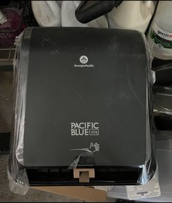 Georgia Pacific Pacific Blue Ultra Touchless Towel Dispenser - Brand New