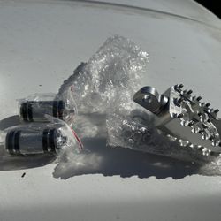 Harley Davidson / Indian Shifter Pegs & Foot Pegs 