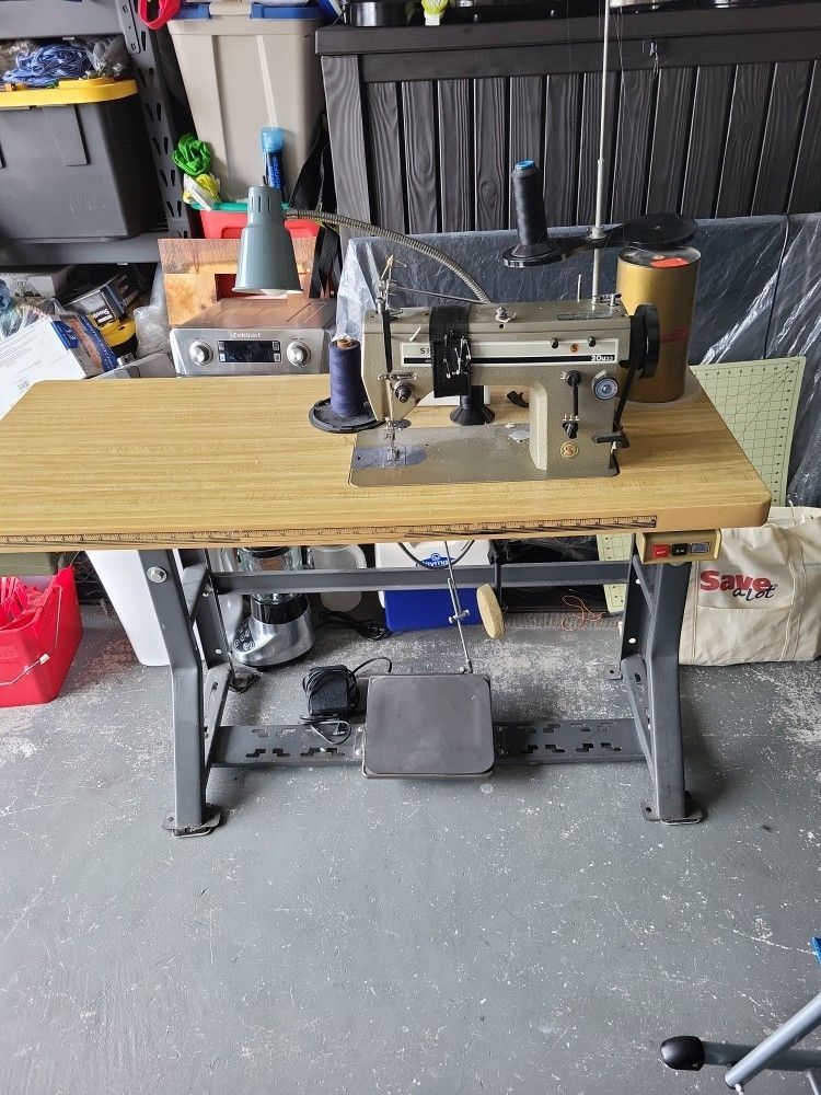 Factory Machine, Blossom Industrial Sewing Machine