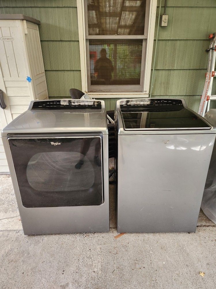 Whirlpool Cabrio Electric Washer/Dryer