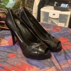 7 M Heels Guess