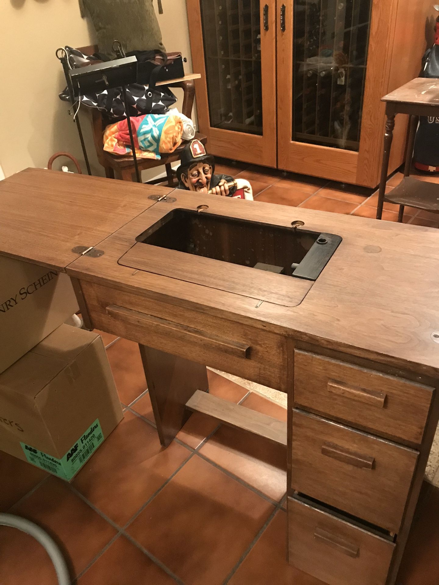 Sewing table