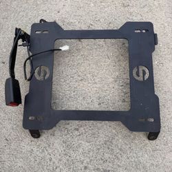 08-14 Wrx Sparco seat bracket 