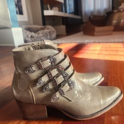 NEW Arider Girl Green Ankle Cowgirl Boots w/ Silver Buckles, Size 6.5