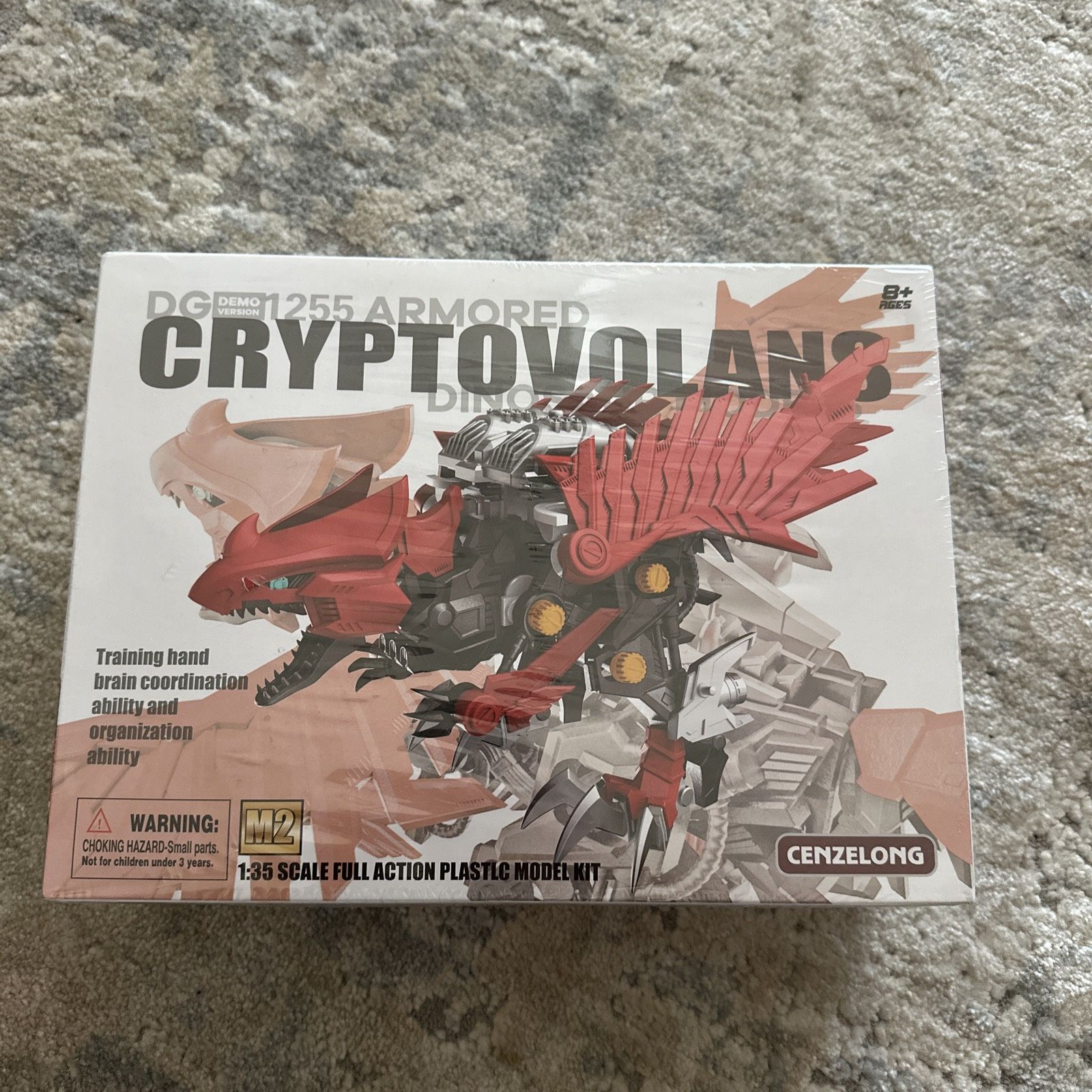 Cryptovolans Dinosaurs Automatic Walking Toy NEW Cenzelong 1:35 Scale Model Kit