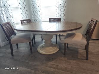 Dining Table & 4 Chairs