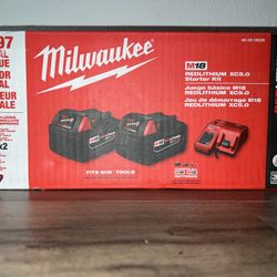 Milwaukee M18 18 V Li-Ion XC5.0 Starter Kit 