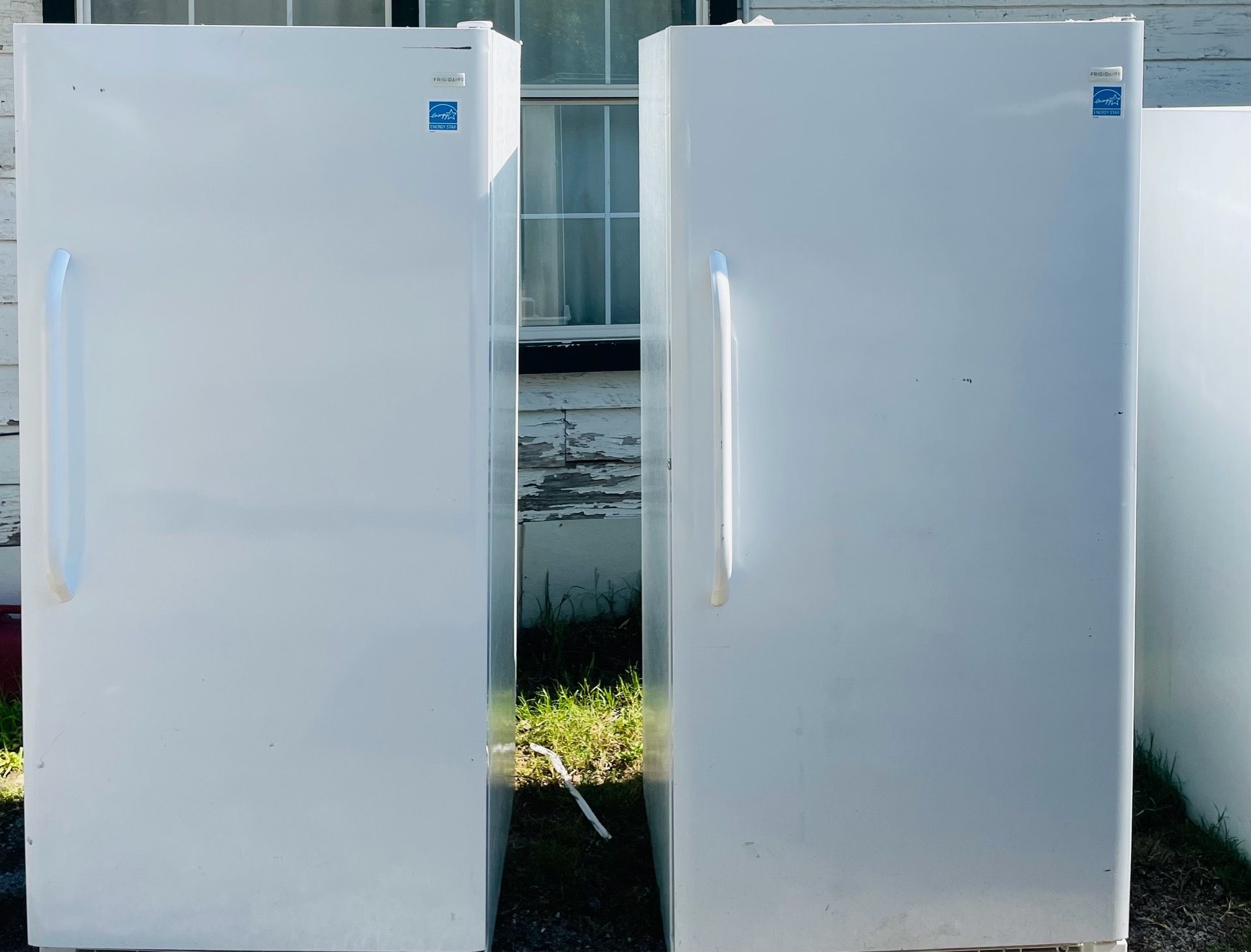 20 ft.³ big upright deep freezer delivery available available