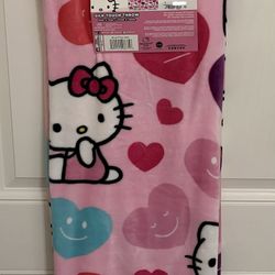 Hello Kitty Valentine Blanket