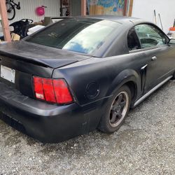 2000 Ford Mustang