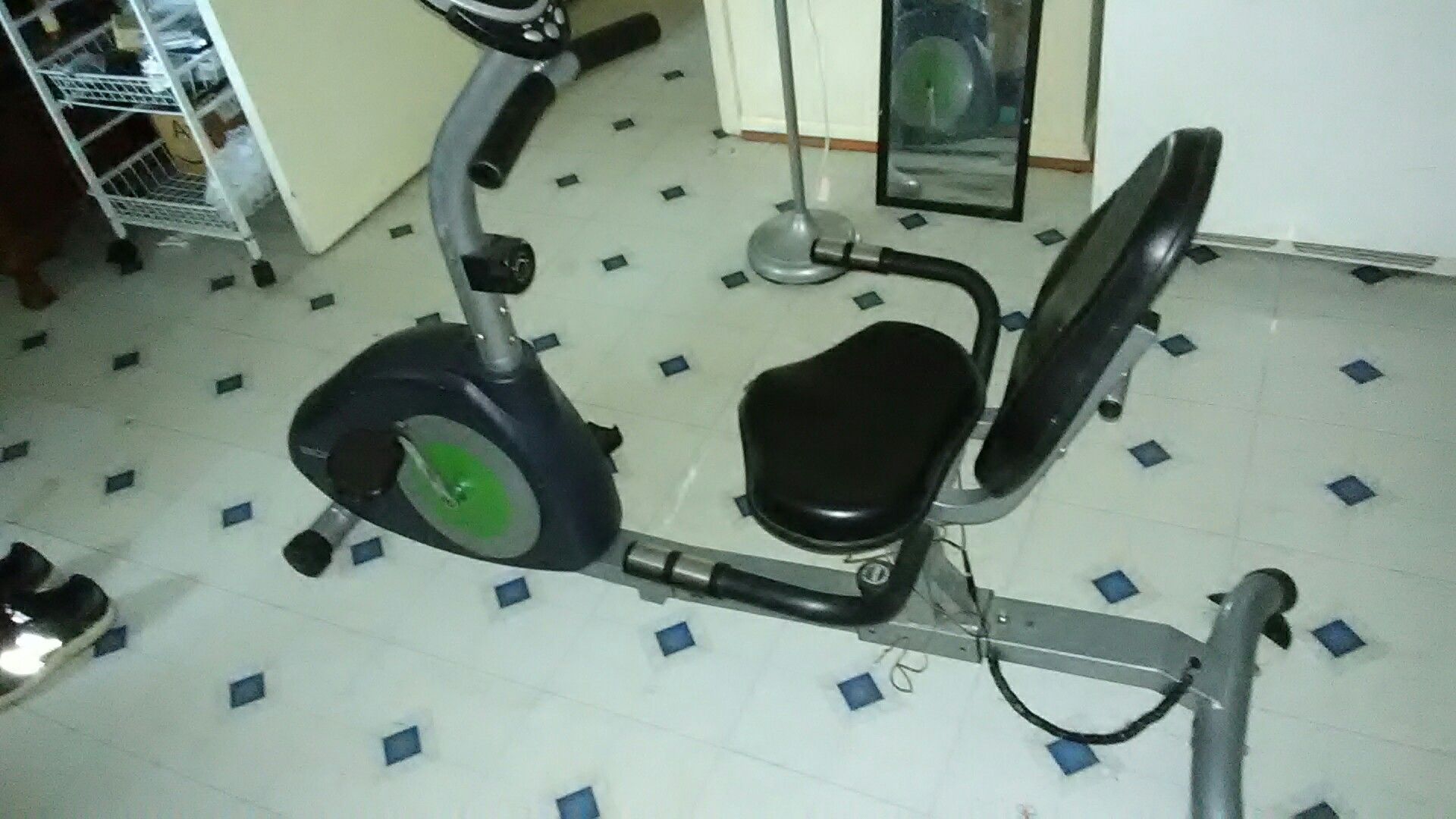 Bodyfit 100xr exercise bike