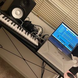 Music Production Equipment 