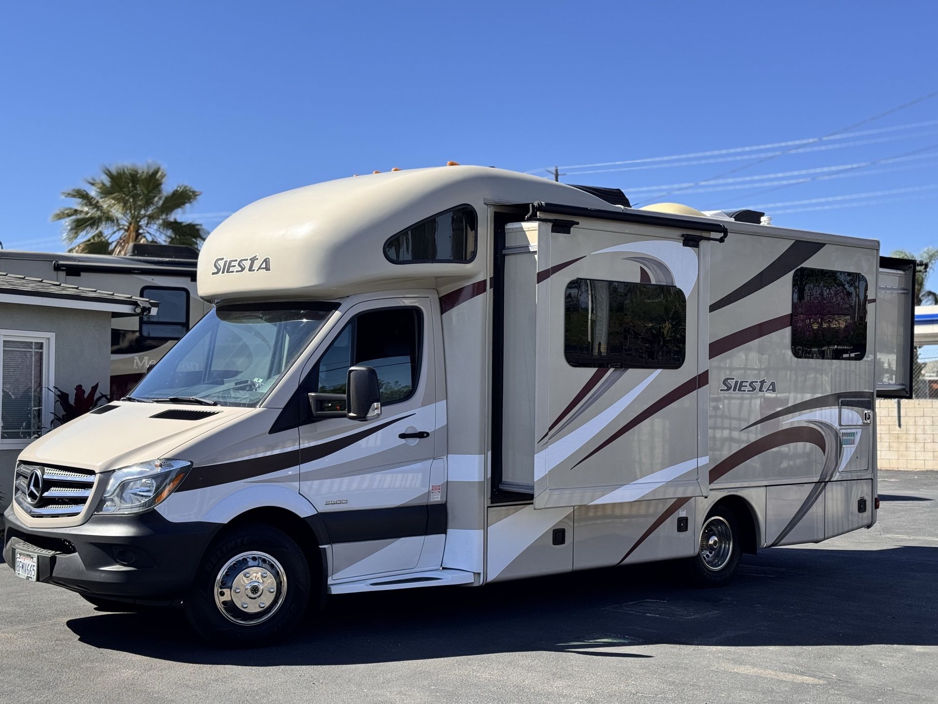 2017 Thor Siesta 24’ Class C “B+” Diesel RV W/ 2 Slide Outs - CLEAN for ...