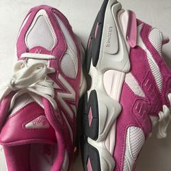 New Balance 9060 Fuchsia Pink