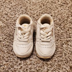 Rebook Classic Size 2c