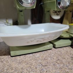 Vintage Pyrex Or Pfaltzgraff Stoneware Food Scale Chopper Camping Trays Tupperware Canisters 
