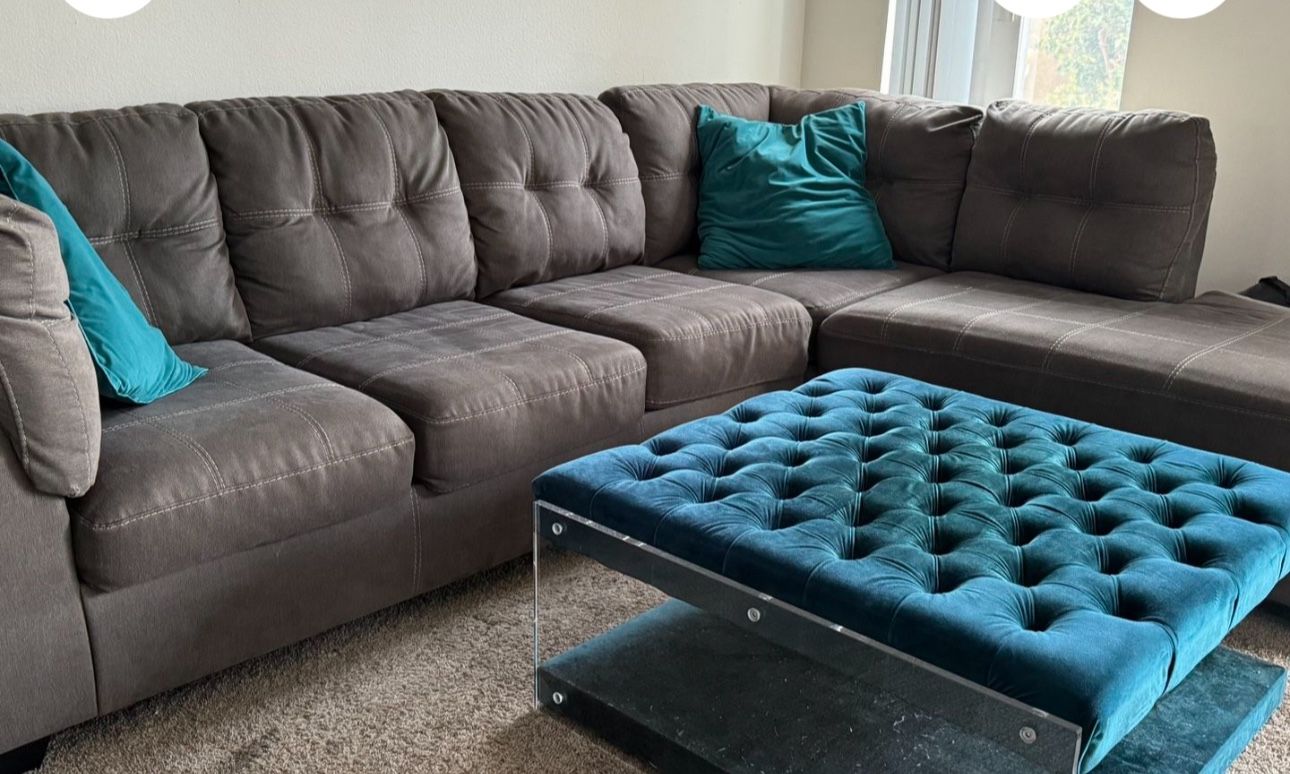 Sectional Couch - comfortable