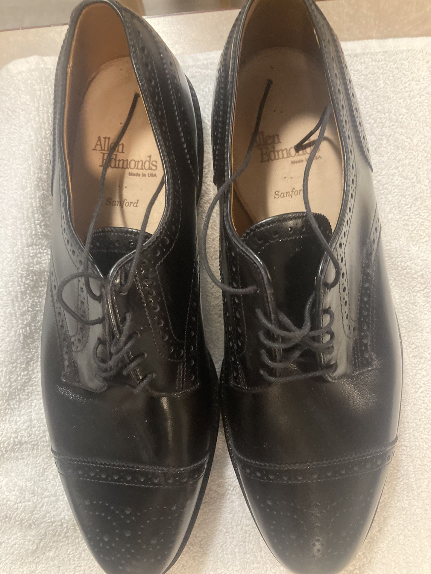 Allen Edmonds Men’s Dress Shoes **NEW**