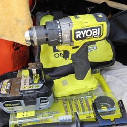 RYOBI 18V BRUSHLESS  Drill Driver KIT 