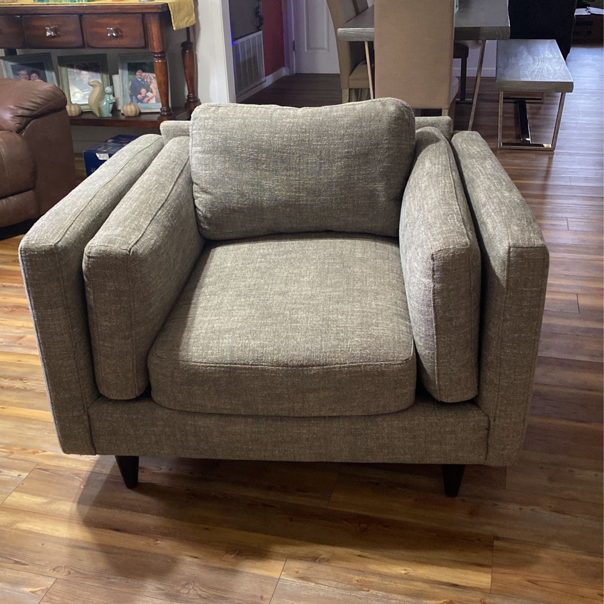 Oversized Chair