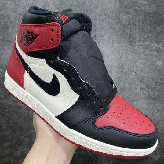 J 1 Retro High OG 'Bred Toe'