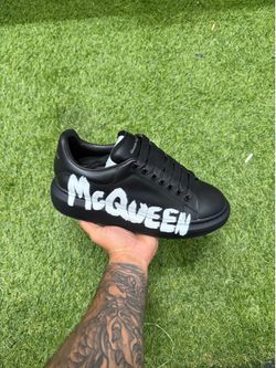 Alexander McQueen- grafiti
