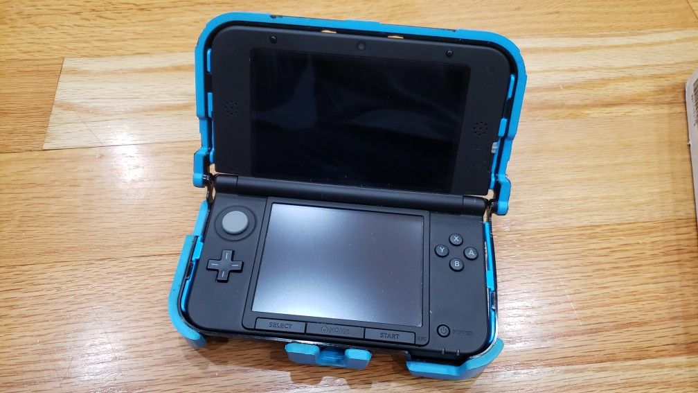 Nintendo 3DSXL With Nerf Case