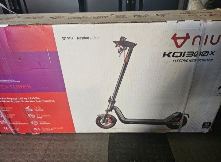 NIU - KQi 300X Scooter New In Box
