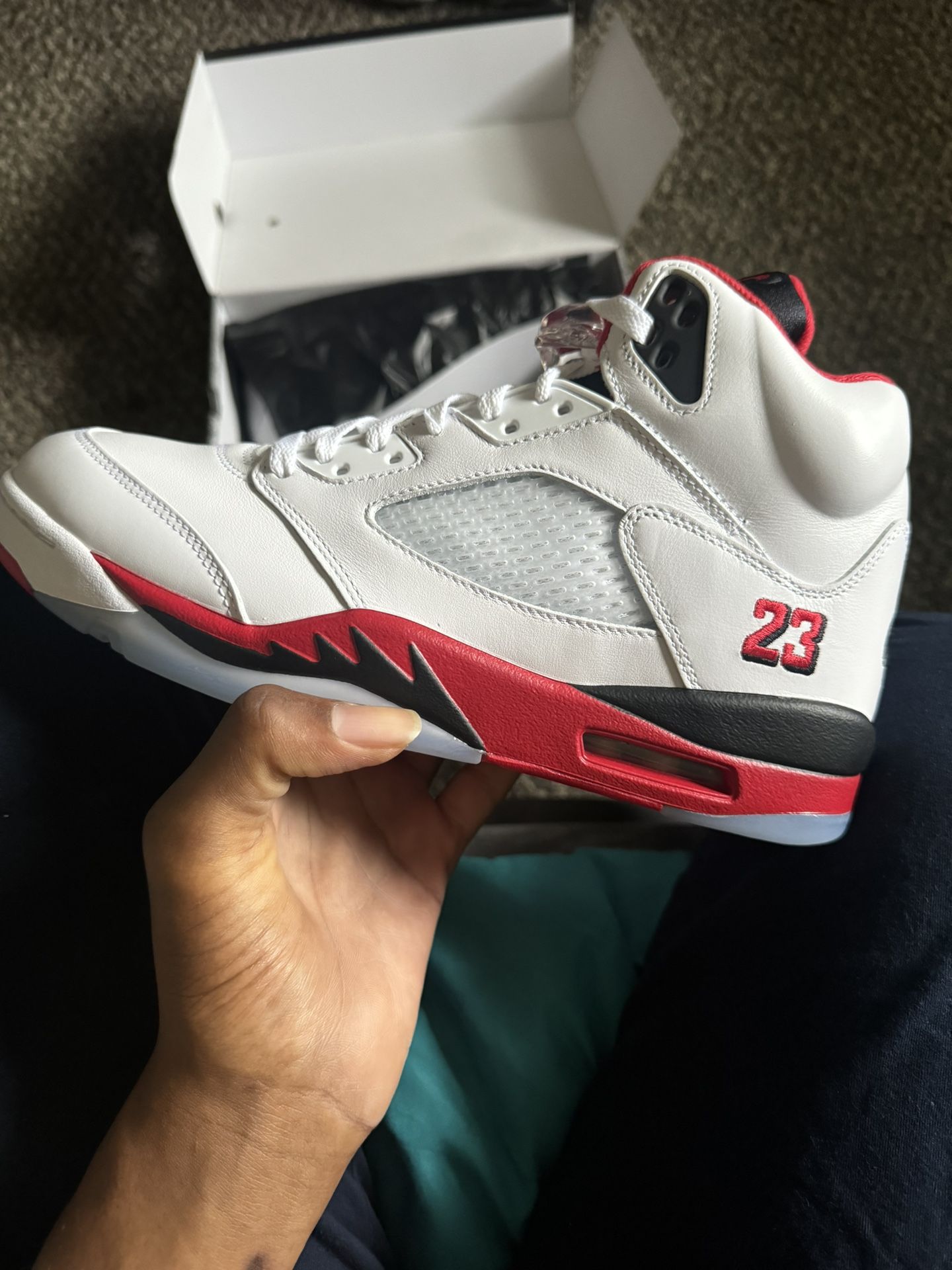 Jordan 5 Fire Red (Black Tongue)