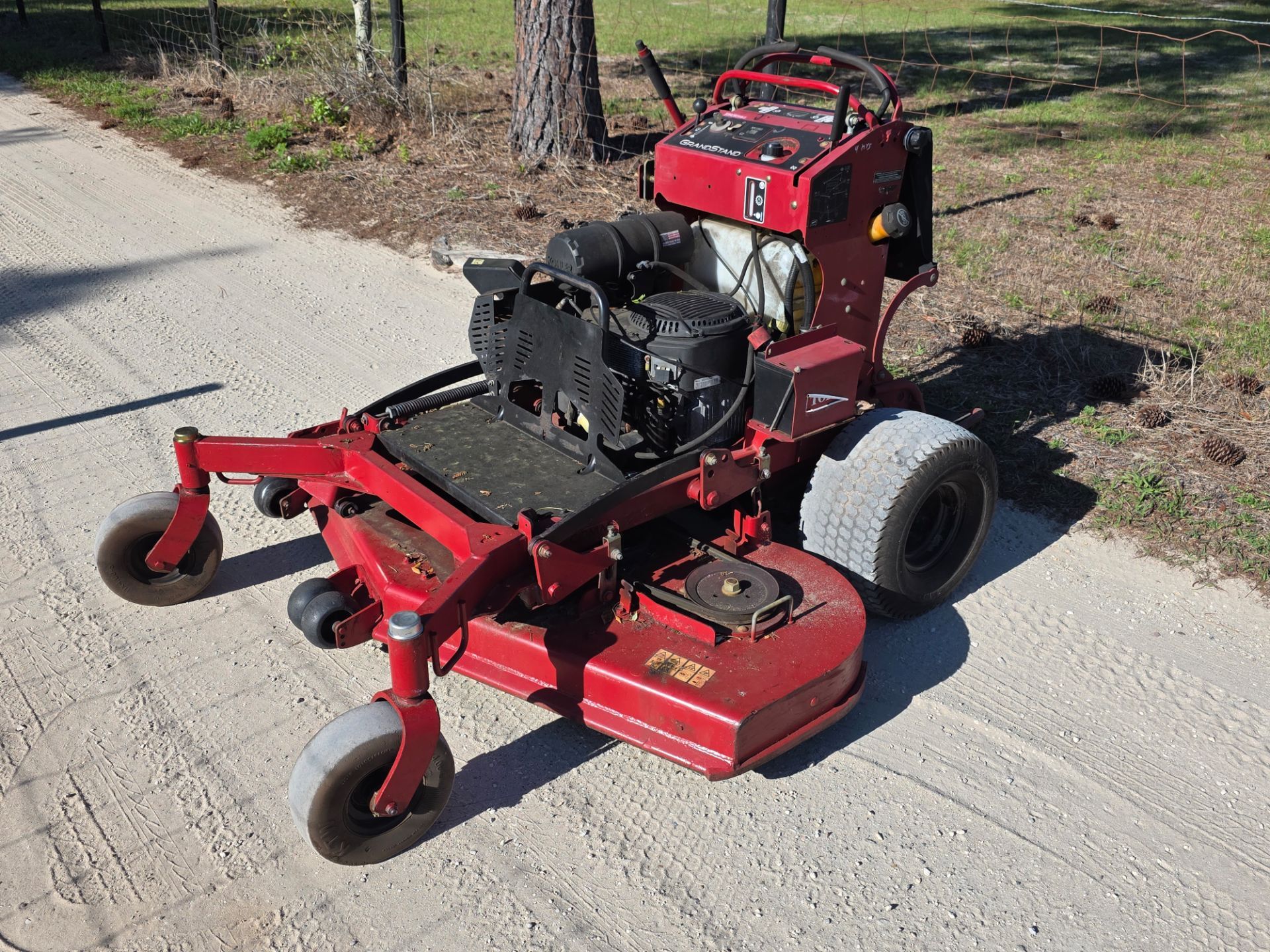 2021 Toro grandstand stander zero turn 60 inch lawn mower