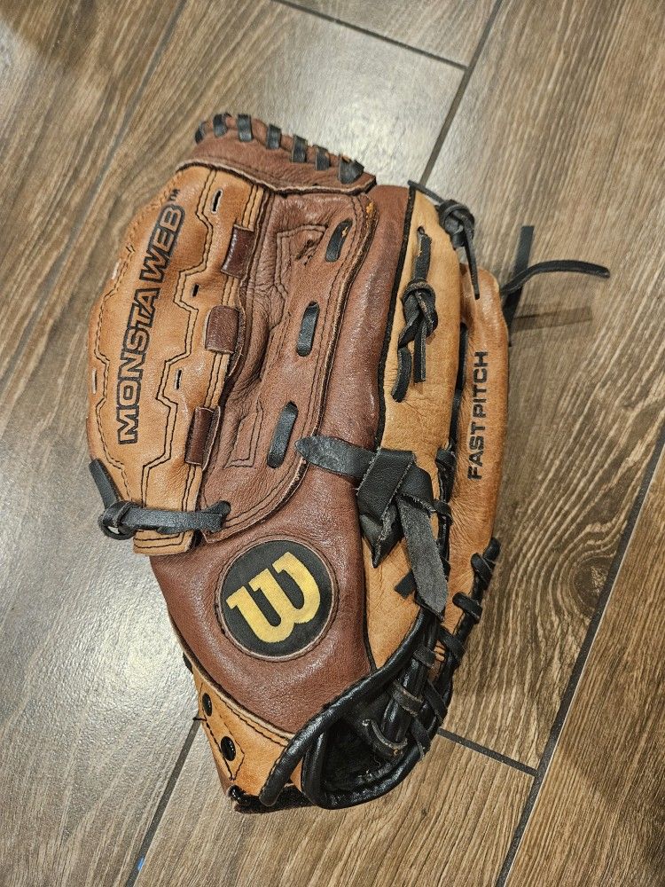 Wilson Leather Baseball Glove