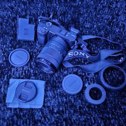 Sony - Alpha 6400 APS-C Mirrorless Camera 4K Video