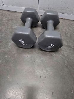 Dumb bells 20 lbs like new