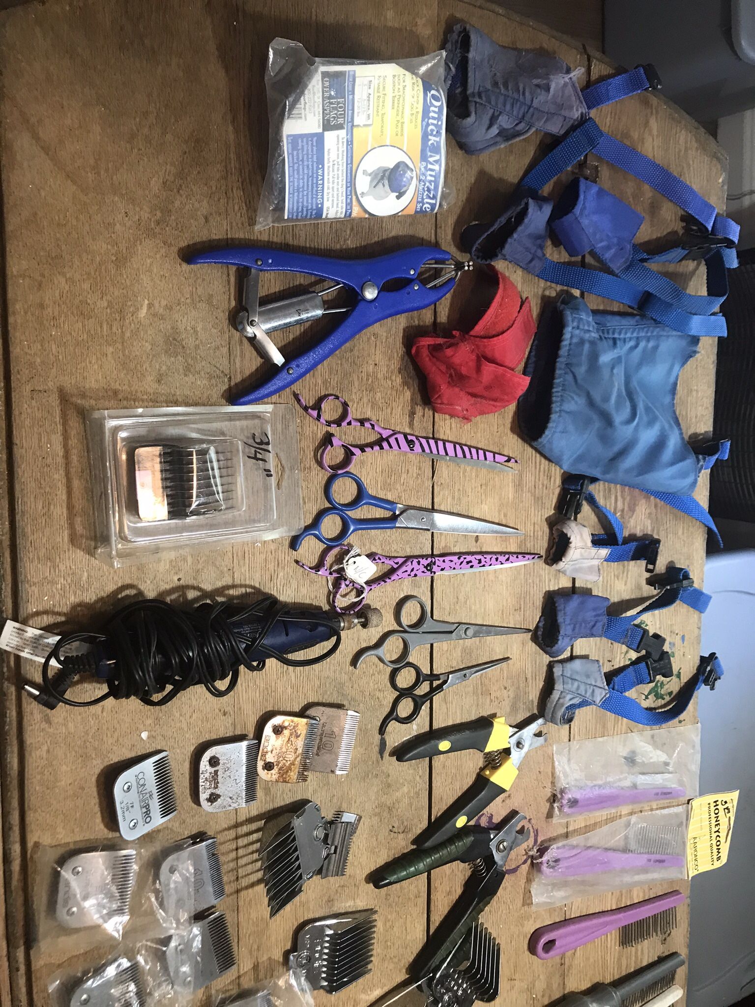 Grooming Equipment