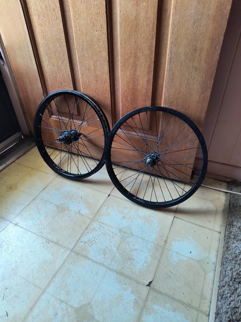 BMX Bike Parts - Doublewall Wheelset CULT Crew Freecoaster & Revenge Industries Double Wall Front Wheel Sealed Hubs Sunday GT FITBIKECO KINK