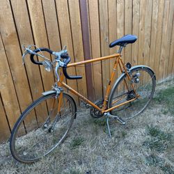 1970s Schwinn Le Tour 3 Road bike