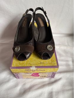 Brighton Croc Heel Slides 7 1/2 nut fits like 7