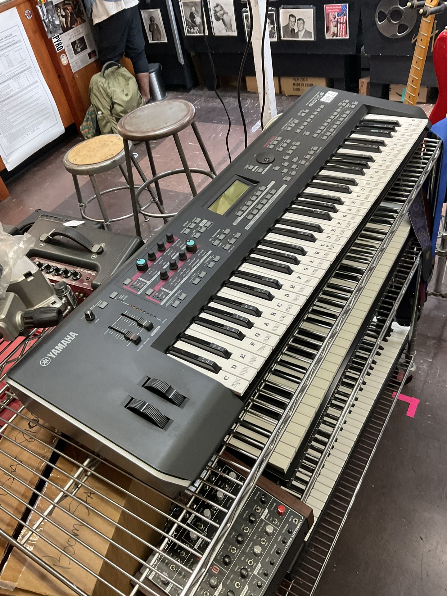 Yamaha MOX6 Keyboard