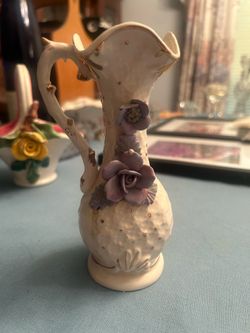 Ceramic 3D flower vase/pitcher