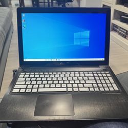 Asus 17” Laptop