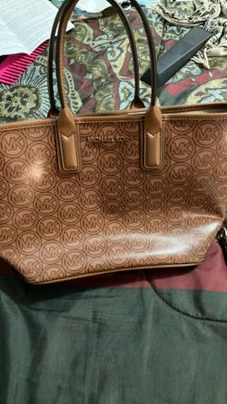 Micheal Kors and Coach Pocket Book combo( New)