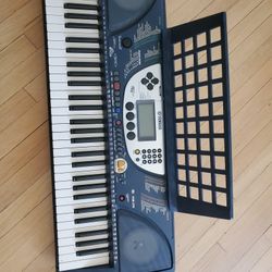 Yamaha PSR-270 Electronic Keyboard 