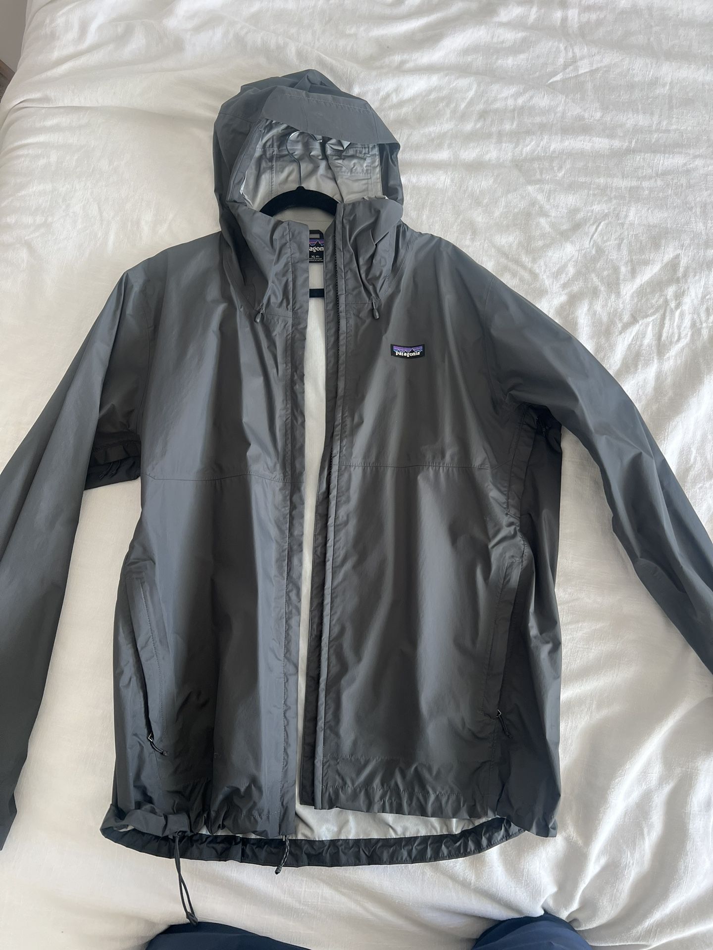 Patagonia men XL Torrent shell Grey Xl