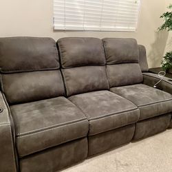 Power Headrest Reclining Sofa.