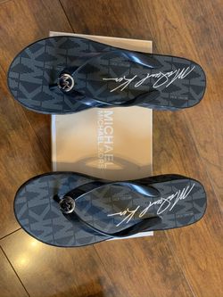 Michael Kor Sandals Women