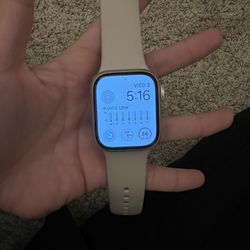 Apple Watch Series 8 (Bluetooth Connection Only)