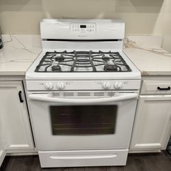 Frigidaire Gas Stove