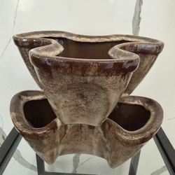 Pocketed planter pot. Looks new $55