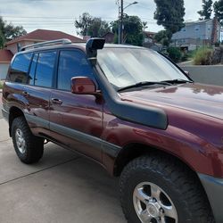 2001 Toyota Land Cruiser on offerup
