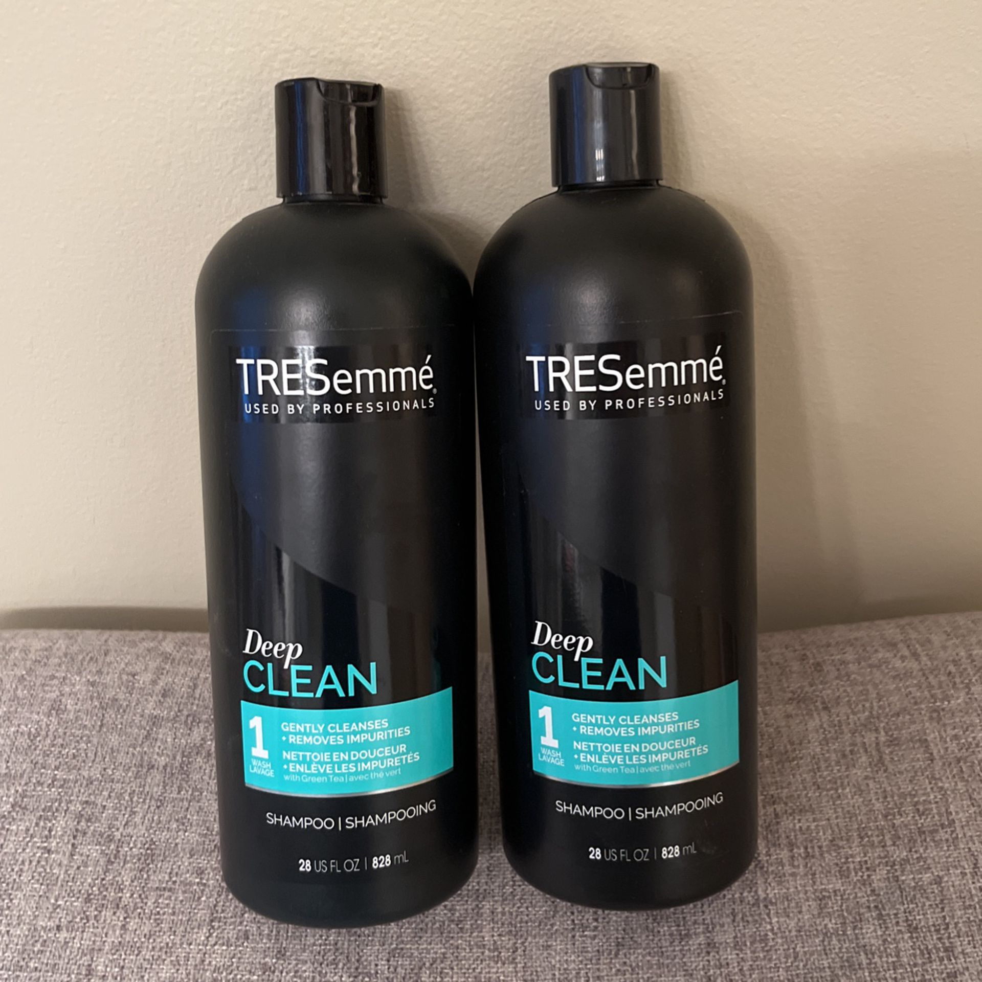 2 Tresemme Deep Clean Shampoo